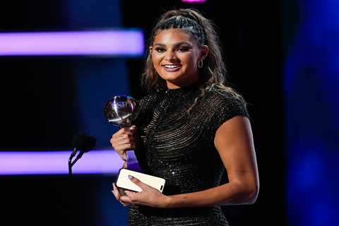 Lauren Betts stuns at ESPYs as mental health speech goes viral