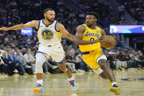Lakers’ Bronny James shows off soccer skills ahead of World Cup final