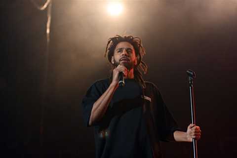 J. Cole Shocked After Bra Is Thrown Onstage During ‘Work Out’ Performance: ‘Gotta Cherish That Sh–‘