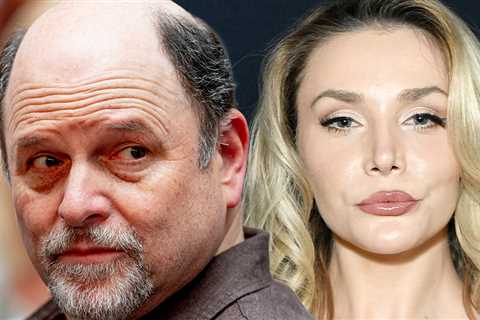 Jason Alexander Apologizes to Courtney Stodden Over Controversial Comedy Sketch