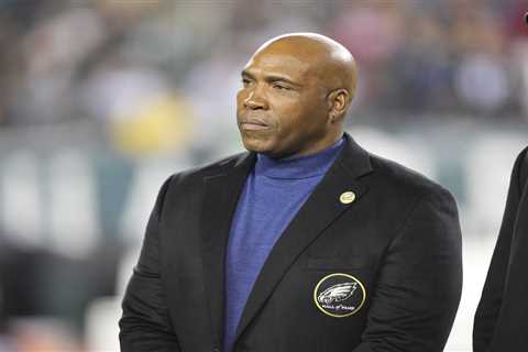 Super Bowl champ in social media feud with Mina Kimes over Eagles rookie Makai Lemon