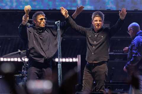 Oasis Overtakes The Beatles to Score U.K.’s Bestselling Studio Album of All Time