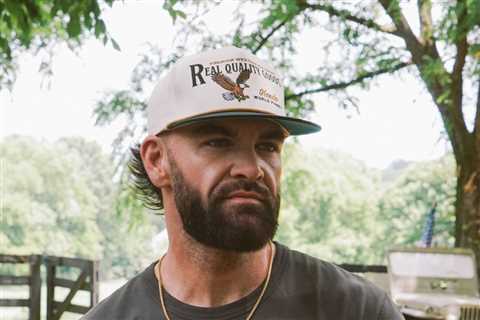 Dylan Scott’s ‘Big City’ Conversation Captures a Life-Changing Rite of Passage: ‘It Has Me Thinking ..