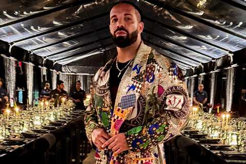 Drake Living Large, Enjoying the Summer of His Life