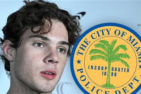 Clavicular Slammed to Ground During Alleged Citizen's Arrest in Miami, on Video
