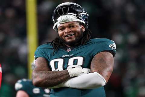 Jalen Carter gets record $152 million contract extension from Eagles