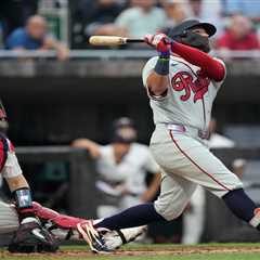 Kyle Schwarber belts two Field of Dreams home runs — with help of Twins outfielder’s blunder
