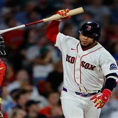 Willson Contreras gets testy with fans in Red Sox slugger’s latest heated incident