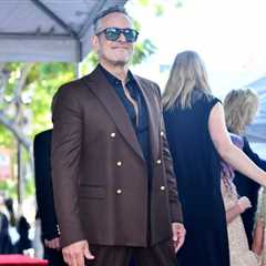 Def Leppard Guitarist Vivian Campbell Reveals Cancer Has Returned After Failed Transplant: ‘Just..