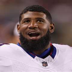 Bills star Ed Oliver mourning tragic death of 2-year-old son