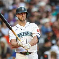 Yankees weighing Mitch Garver call-up with clock ticking