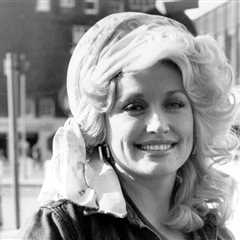 Dolly Parton Returns to Billboard 200 Top 5, Notching Second-Highest-Charting Album Ever