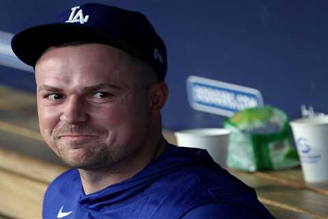 Dave Roberts fires back at Dodgers haters after Tarik Skubal trade