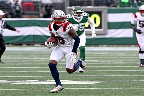 Stefon Diggs signs with Commanders after Patriots release