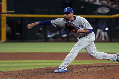 If Edwin Diaz doesn’t improve, Roki Sasaki can be Dodgers’ playoff closer again