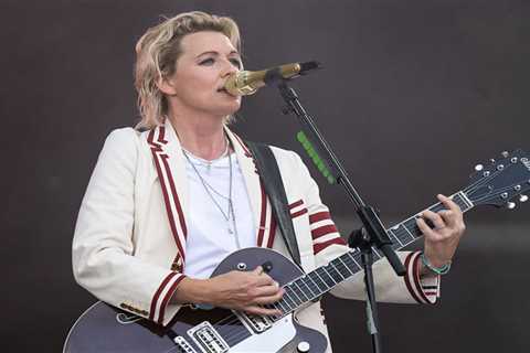 Brandi Carlile Postpones U.K. and European Tour Citing ‘Personal Circumstances’