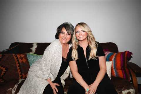 Miranda Lambert’s MuttNation Foundation Gifts $255K in Surprise Grants to Animal Welfare Groups