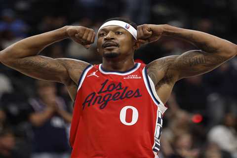 Clippers run it back with former All-Star after lost first season
