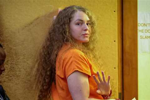 Courtney Clenney Pushed and Threatened By Female Inmates in Jail, Lawyer Says