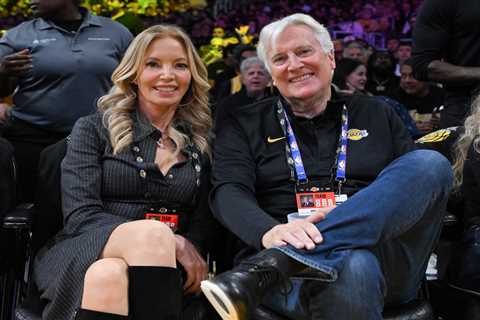 Buss family refutes Jeanie, states clear intention to sell Lakers