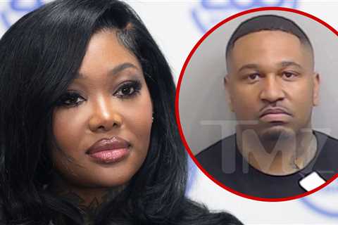 Summer Walker's New Manager Aubrey Banks Causes Concern Due to Identify Theft, Forgery Case