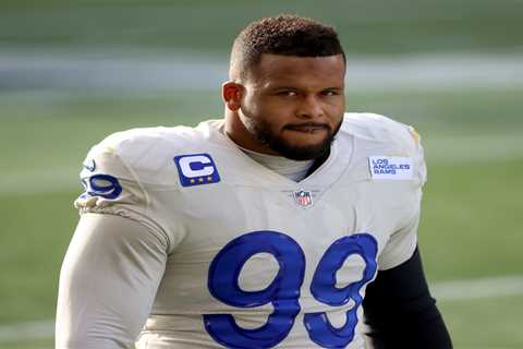 Aaron Donald adds fuel to return speculation after Rams’ 34-0 rout