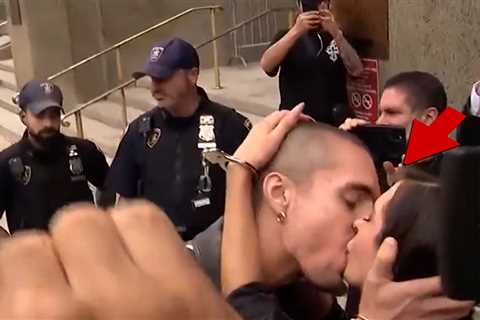 Empire State Building Climbers Make Out After Court Appearance