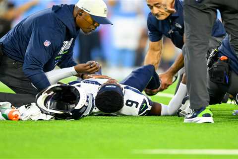 Seahawks rookie carted off field with broken ankle in brutal injury blow
