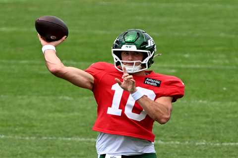 Jets not worried about having veteran backup behind Geno Smith as Cade Klubnik makes strong case
