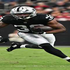 Raiders rookie running back length catching eyes of everybody