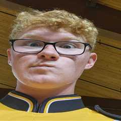 Iowa marching band member taken off life support after collapsing at football game