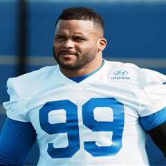 49ers catching early breaks — including avoiding Rams’ Aaron Donald