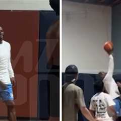 Floyd Mayweather Plays Pickup Basketball At 4 AM In Las Vegas