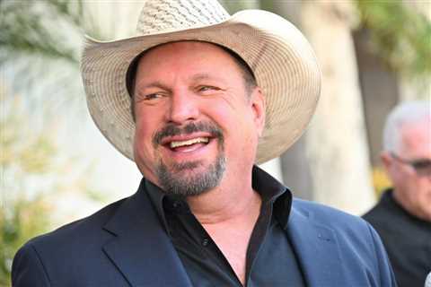 Garth Brooks Plays Surprise Set at Denver Bar Under the Alias Yukon Jack