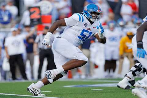 LSU makes surprise roster decision on former NFL players one day after legal win