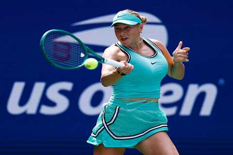 Amanda Anisimova handed early exit in stunning US Open upset following 2025 underdog run