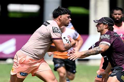 49ers use Australia trip to work out 6-foot-9 rugby player with intriguing upside