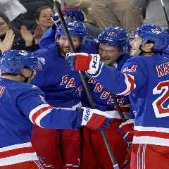 Rangers roll past Lightning to remain undefeated at MSG